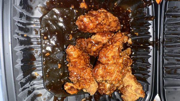 Wings with sauce