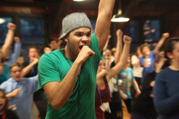 Dijon Talton from GLEE teaching Young Actors Theatre Camp students choreography from the show.