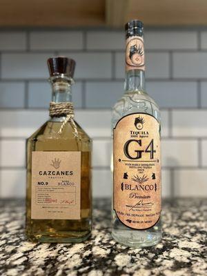 Cazcanes No. 9 Rosa Blanco and G4 Blanco Madera.