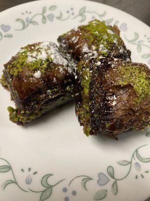 Baklava with choclate