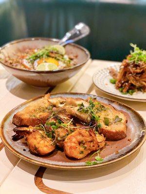 Grilled shrimp w sweet garlic, smoked paprika, charred bread