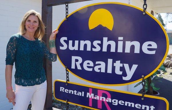 Lenita Ramos - Sunshine Realty