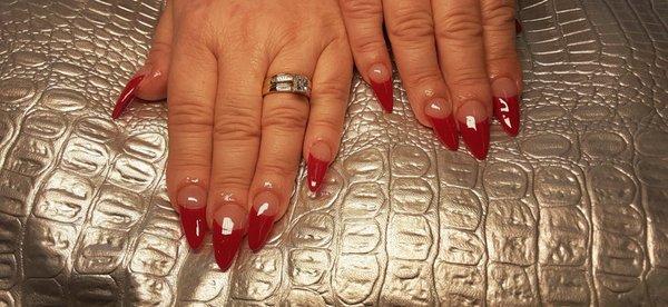 Fullset Red stiletto nails