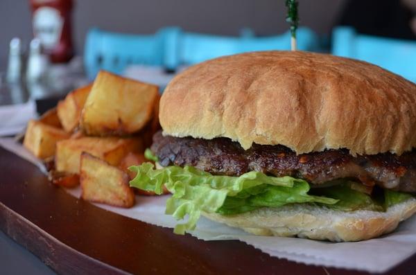 Spicy burger stuffed with mozzarella and crushed pepper flakes