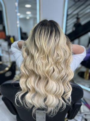 Trabajo de Balayage y extensiones