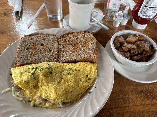 Smart Guy Omelette and side of Roasted Potatoes.