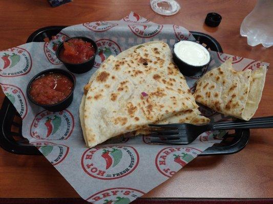 Chicken quesadilla.