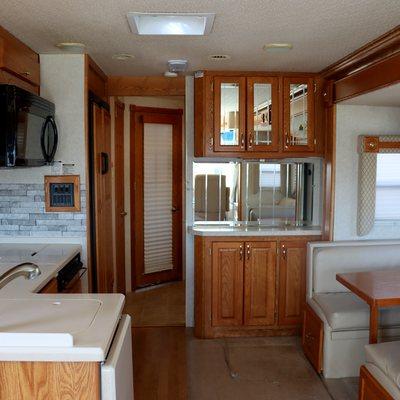 USED 2004 GULF STREAM RV SUN VOYAGER $49,995
Call us at 760-949-4090
See it today at 11626 Mariposa Rd., Hesperia.
rangerv.com