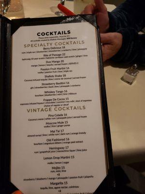 The cocktails i saw being served had great presentation.