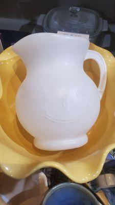 Kool-aid pitcher