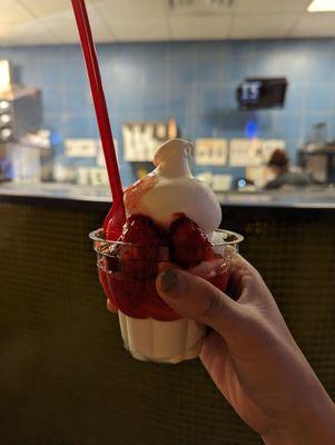 Strawberry sundae