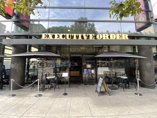 Outdoor Dining available until closing. Indoor Dining must close at 10pm per SF Health Order.