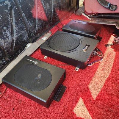 2 subwoofers and an amp on a classic truck!