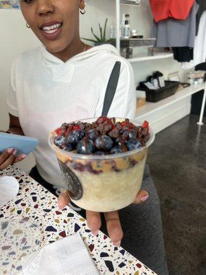 PB & Jelly Oatmeal Bowl