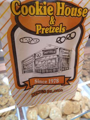 Macadamia nut cookies from Cookie House & Pretzels.