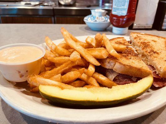 Reuben and fries