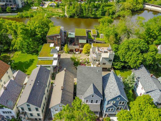 Aerial photo of a community of homes in Milwaukee.