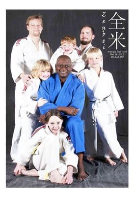 Zenbei Martial Arts Team Photo