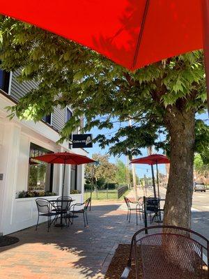 Outdoor sidewalk seating