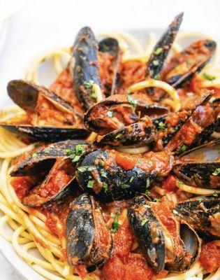 Mussels and pasta marinara