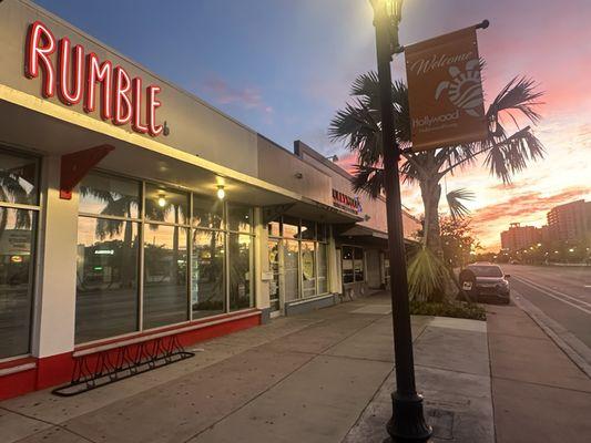 #rumblehollywood #sunriseworkouts