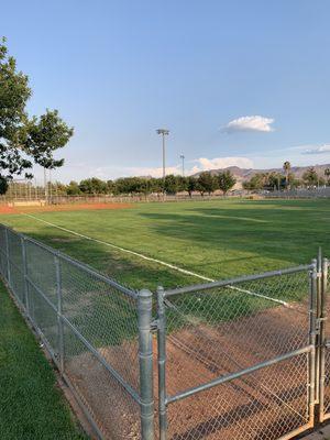 Dos Escuelas Park