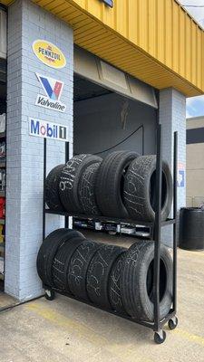 Used tires and new tires in all sizes