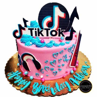 Tik Tok Cake