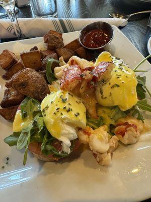 Lobster benedict