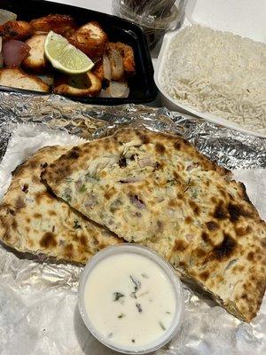 Tandoori Chicken Tikka with Tamarind Chutney (Brown) and Onion Kulcha with Raita