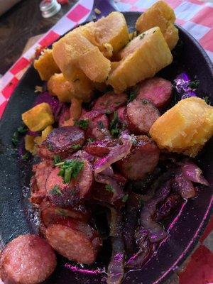 Brazilian sausage and fried yuka