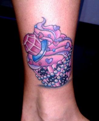 My pretty pretty Cupcake!!  Look at this DETAIL!!!  Ankle piece....many compliments!!  Thanks Tony!!!!!!!!!