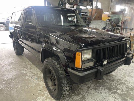 1990 Jeep Comanche Limited front end damage almost total loss this is after being repaired