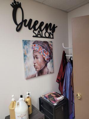 Queens Salon.