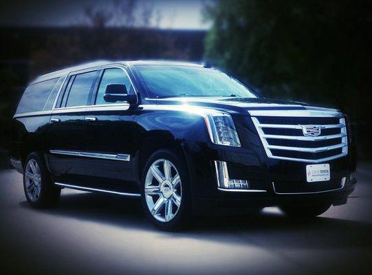 Book your SUV now. Perfect for airport arrivals & departures.