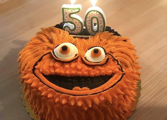 Awesome Gritty cake from Maryanne's Bakery! Looked awesome and was delicious.