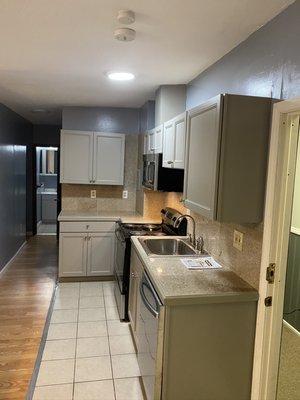 408 college ave -2 bedroom Kitchen brand new