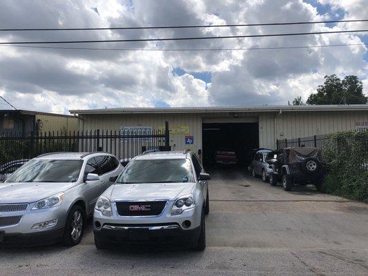 Front view of the whole garage warehouse. Right in the middle of schumacher lane