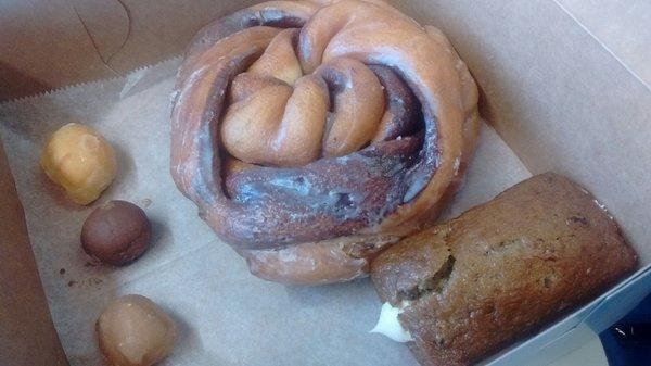 Texas Cinnamon Roll (fried version), Banana Bread, Various Donut Holes