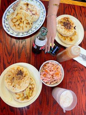 Los Cocos Salvadorian Restaurant