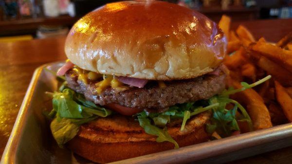 Impossible burger ($16), made w/vegan cheese & bun. Pretty good, though the cheese is Daiya and not great.