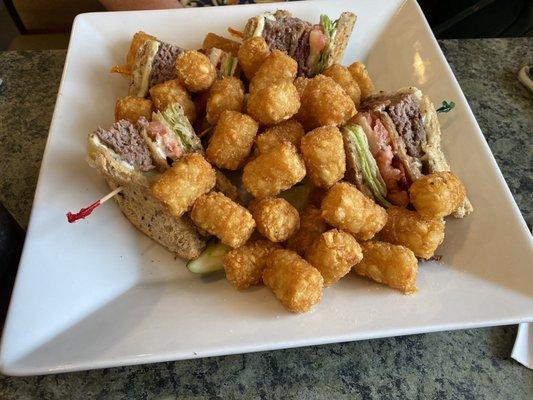 Cheeseburger club with tater tots