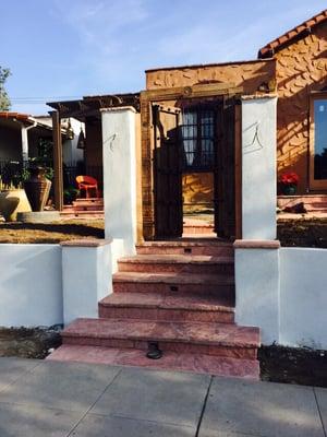 We installed retaining wall and entry way Arizona flagstone in Los Angeles ca.