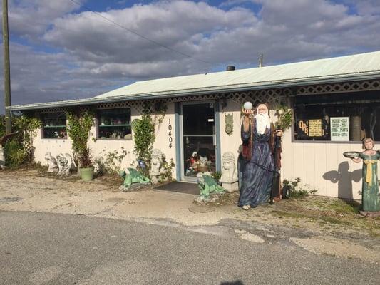 Front view of the Green Man's Curio Shop.