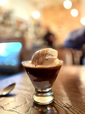 Classic Gelato Affogato