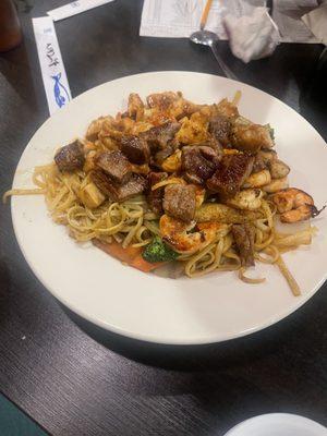 House Lo Mein