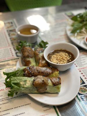 Grilled pork spring rolls