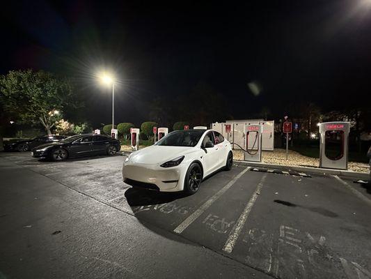 Tesla Supercharger - Sacramento