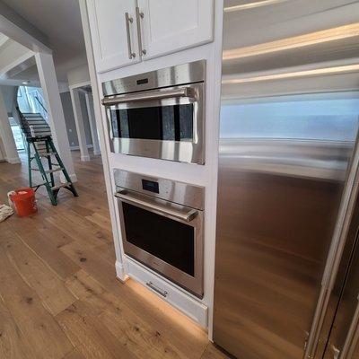 Kitchen Appliances Install