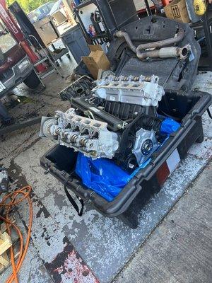 Replacing rebuilt 5.4 liter triton motor on Ford F-150